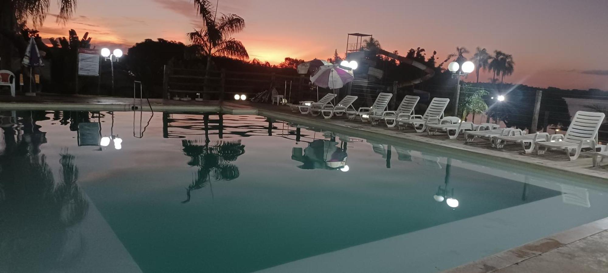 Sunset Thermas Park Paranapanema Luaran gambar